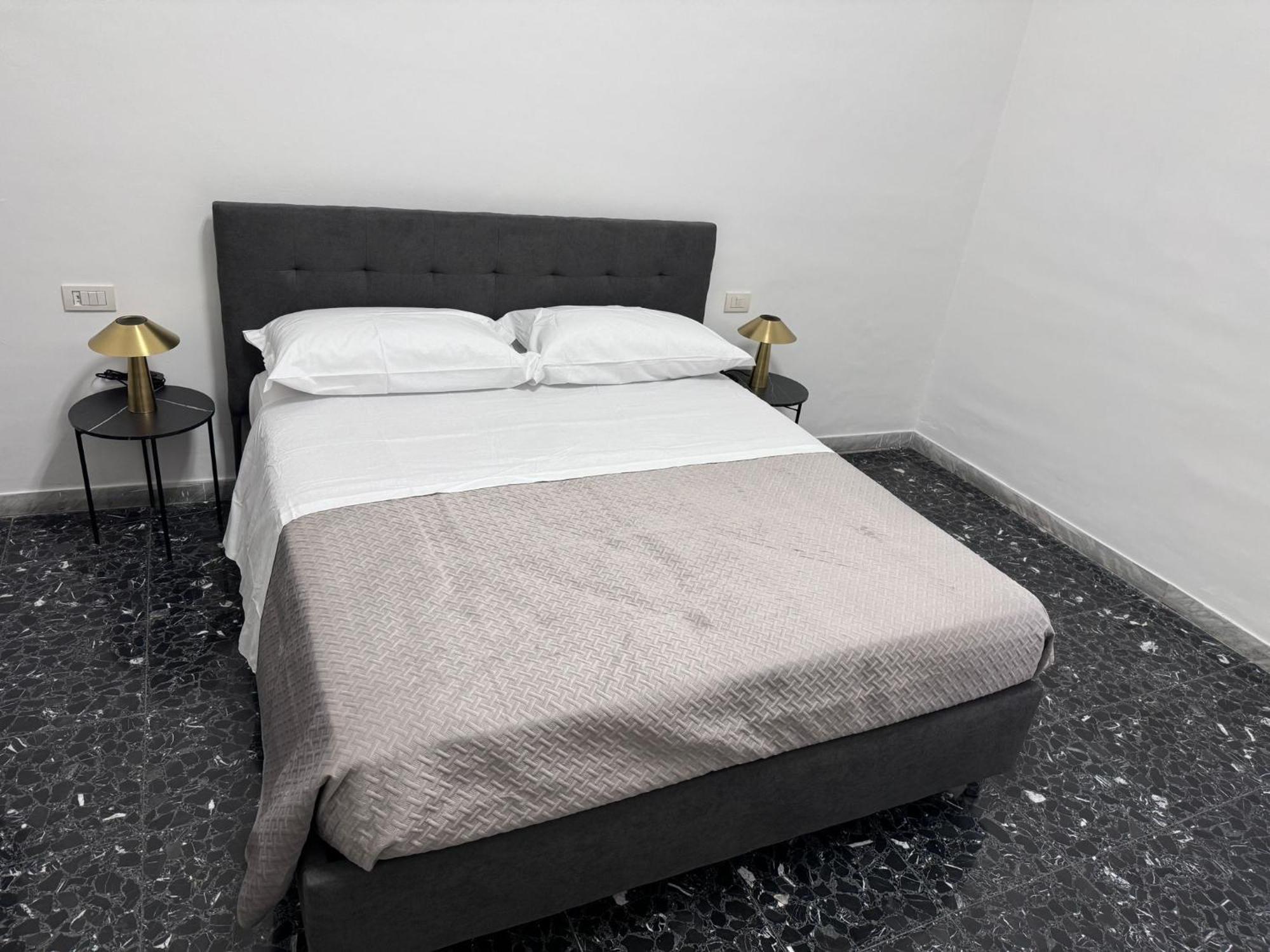 Larisa Apartment Rom